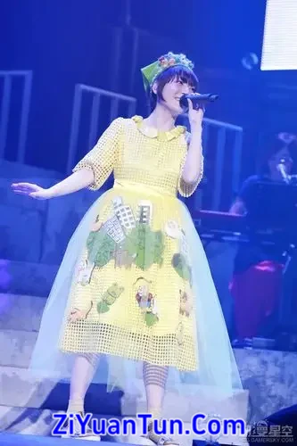 花泽香菜 live 2015 “Blue Avenue”武道馆演唱会封面图